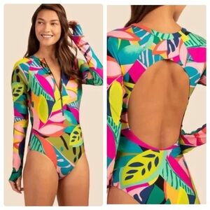 🩷🏝️ NWT TRINA TURK RAINFOREST OPEN BACK PADDLE SUIT SWIMSUIT RASH GUARD …